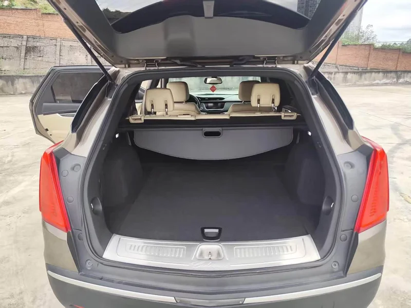 Cadillac XT5 — фото 13