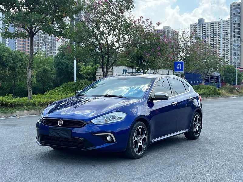 Hyundai i30 — фото 1