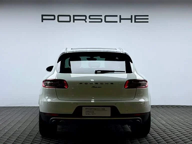 Porsche Macan — фото 6