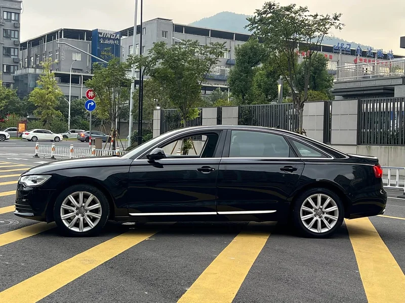 Audi A6L — фото 4