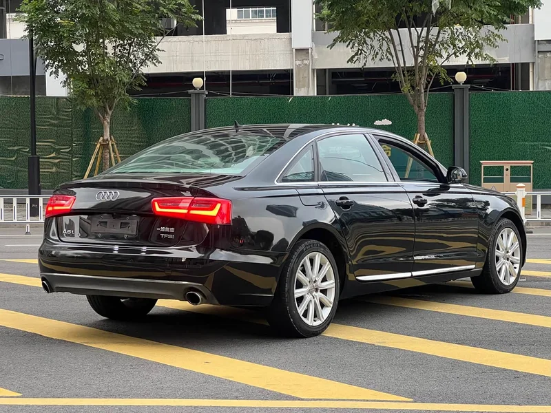 Audi A6L — фото 7