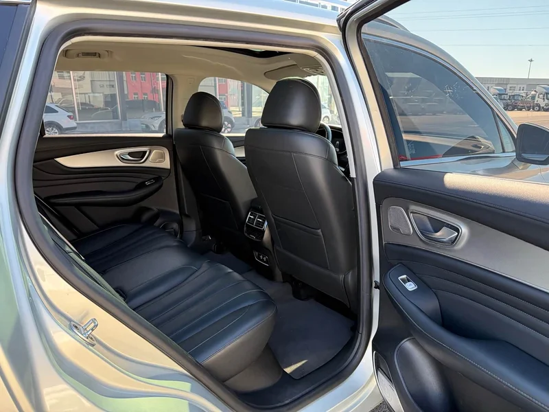 Roewe RX5 eMAX — фото 16