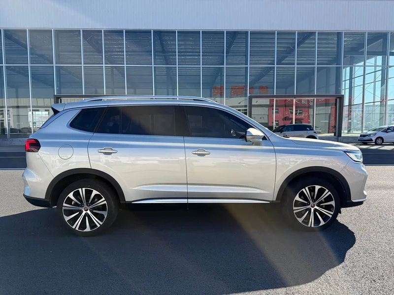 Roewe RX5 eMAX — фото 4