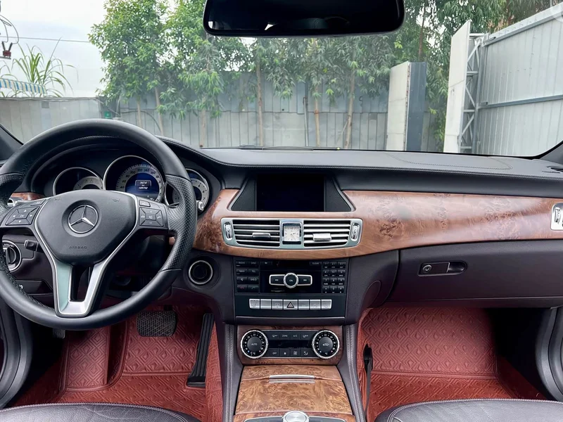 Mercedes-Benz CLS-Class — фото 11