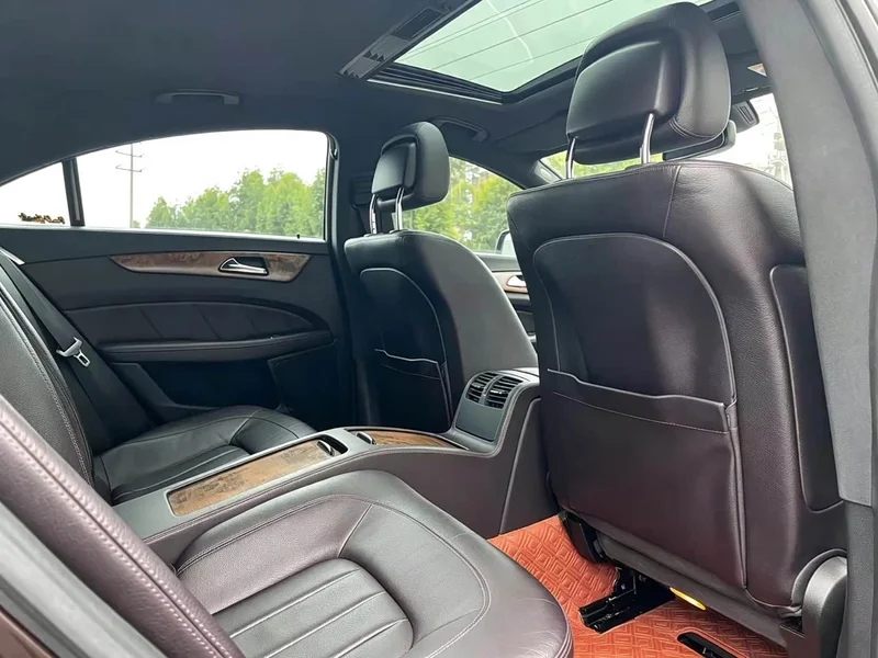 Mercedes-Benz CLS-Class — фото 15