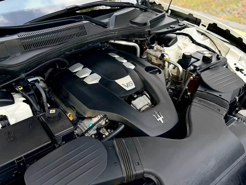 Maserati Ghibli — фото 31