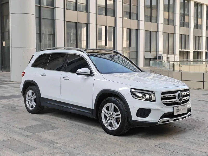 Mercedes-Benz GLB — фото 3