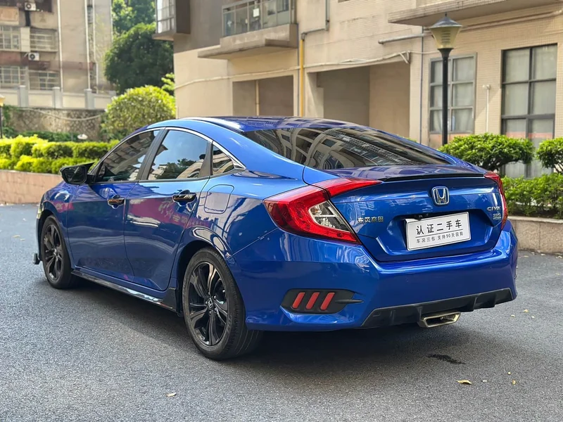 Honda Civic — фото 4