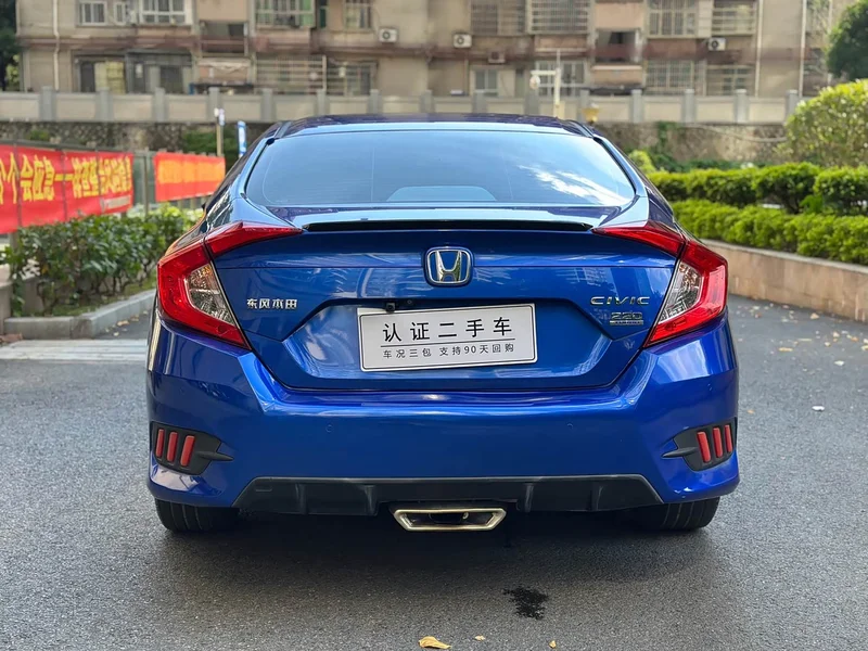 Honda Civic — фото 5