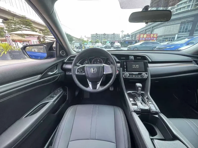Honda Civic — фото 8