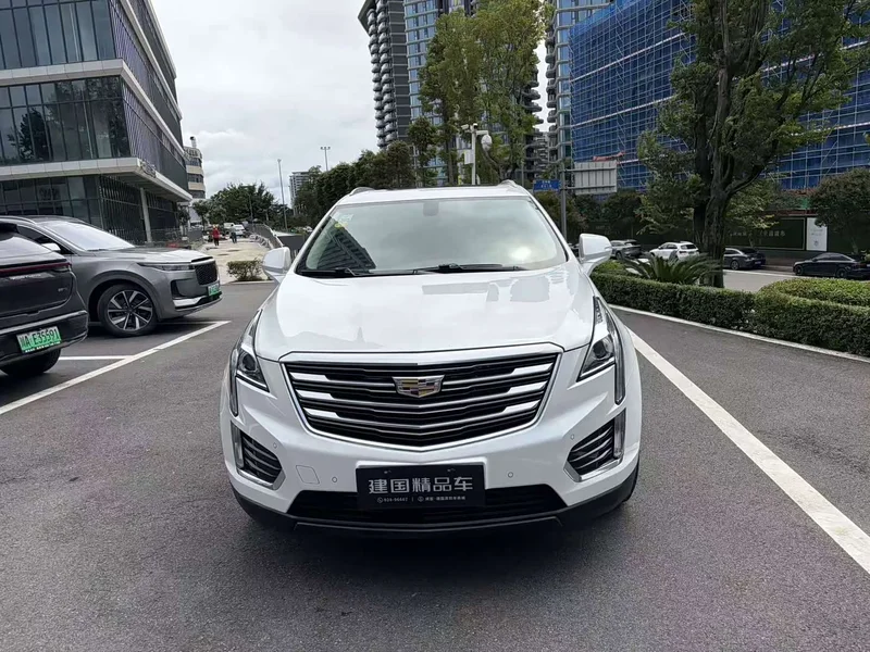 Cadillac XT5 — фото 2