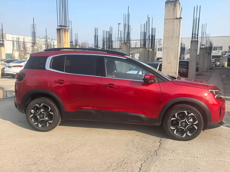 Peugeot C5 Aircross — фото 6