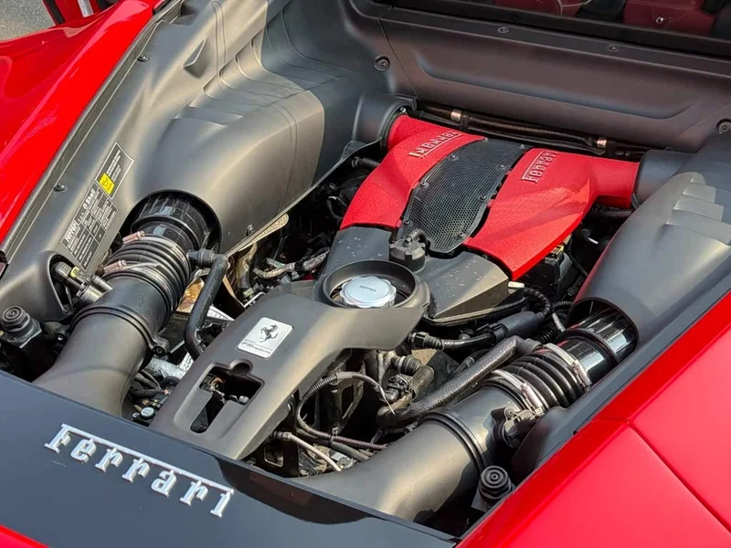 Ferrari F8 — фото 19
