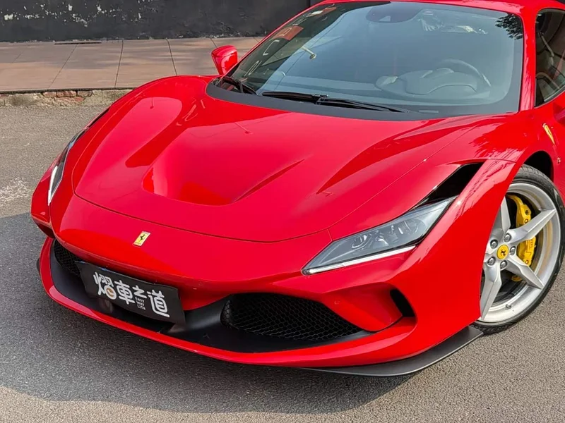 Ferrari F8 — фото 20