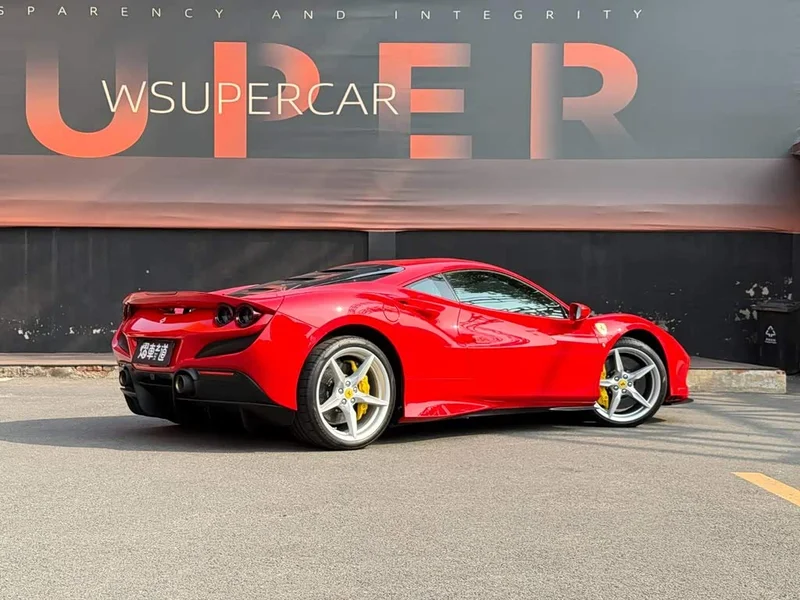 Ferrari F8 — фото 3