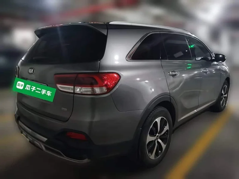 Kia Sorento — фото 3