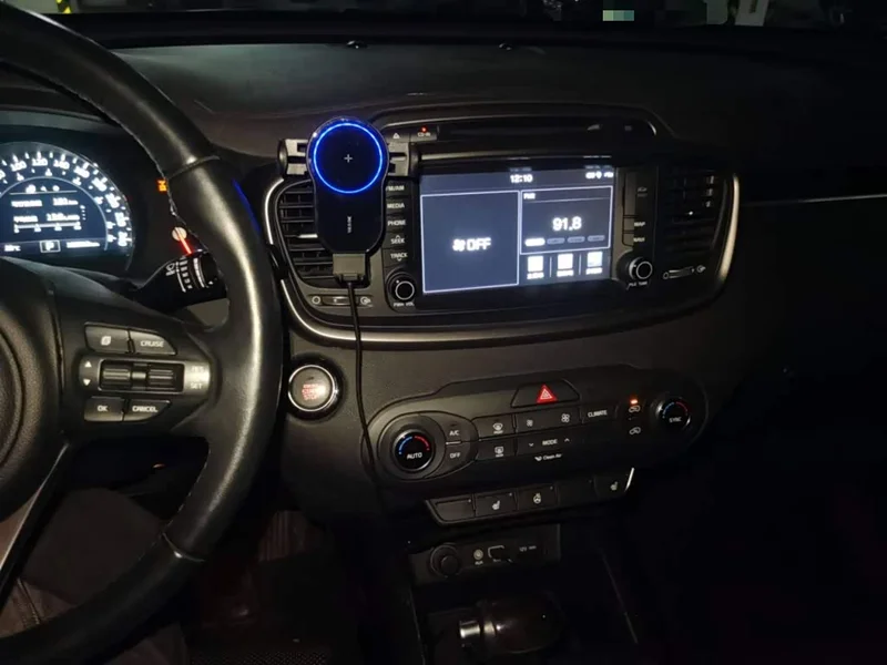 Kia Sorento — фото 9