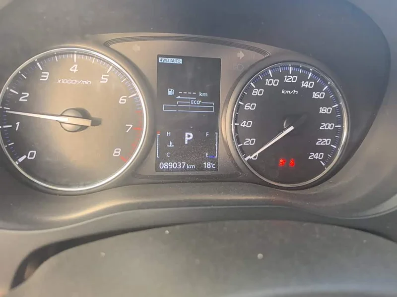 Mitsubishi Outlander — фото 14