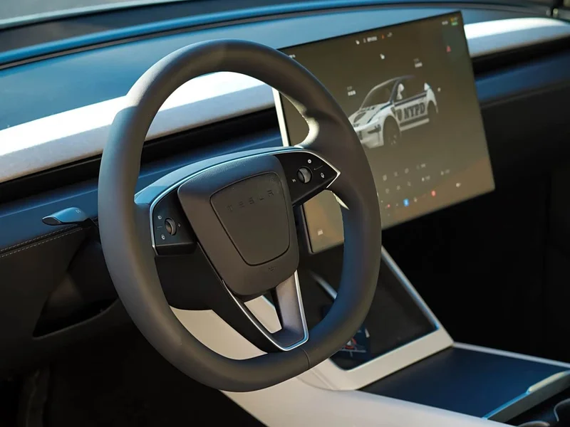 Tesla Model Y — фото 9
