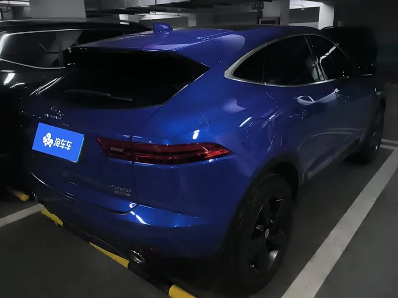 Jaguar E-PACE — фото 3