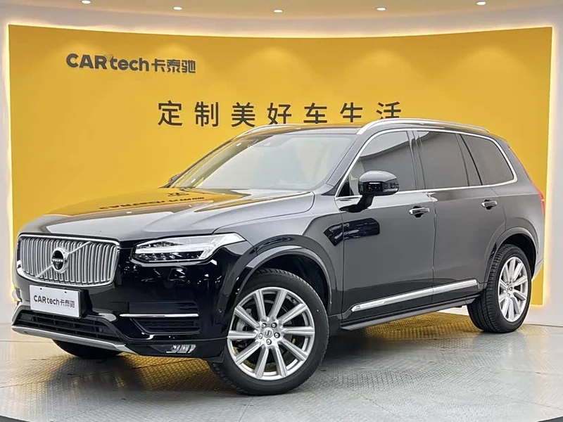 Volvo XC90 — фото 1