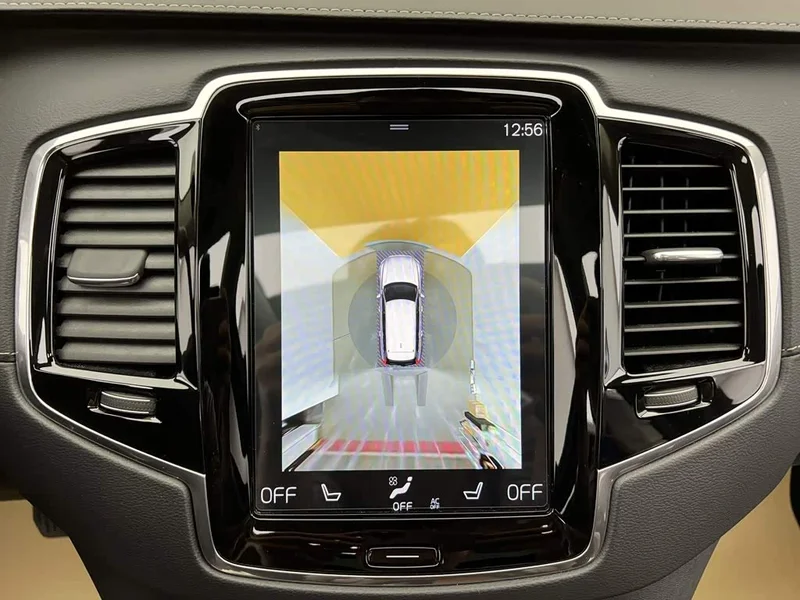 Volvo XC90 — фото 18