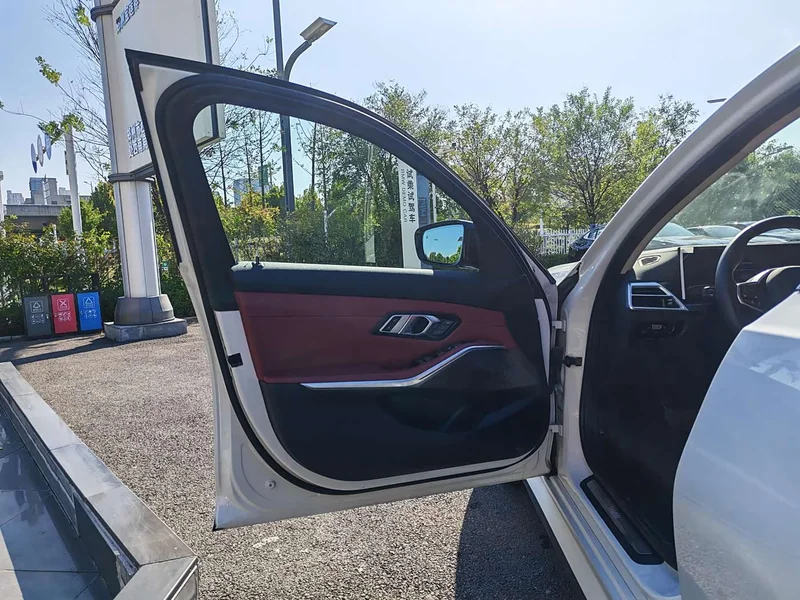 BMW i3 — фото 12