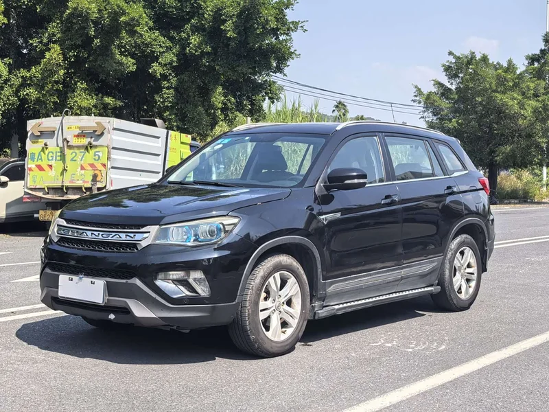 Changan CS75 — фото 1