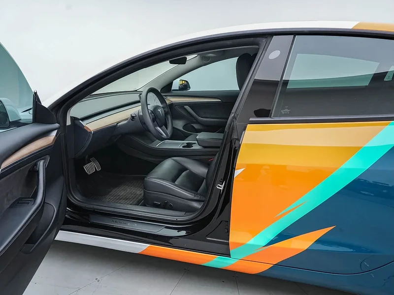 Tesla Model 3 — фото 18