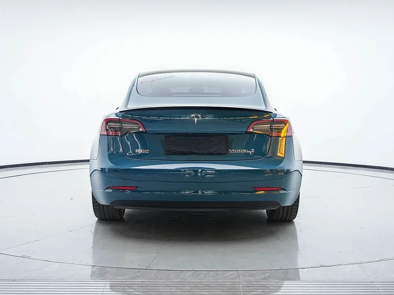 Tesla Model 3 — фото 26
