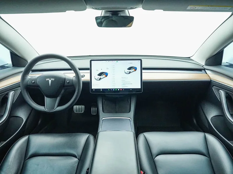 Tesla Model 3 — фото 6