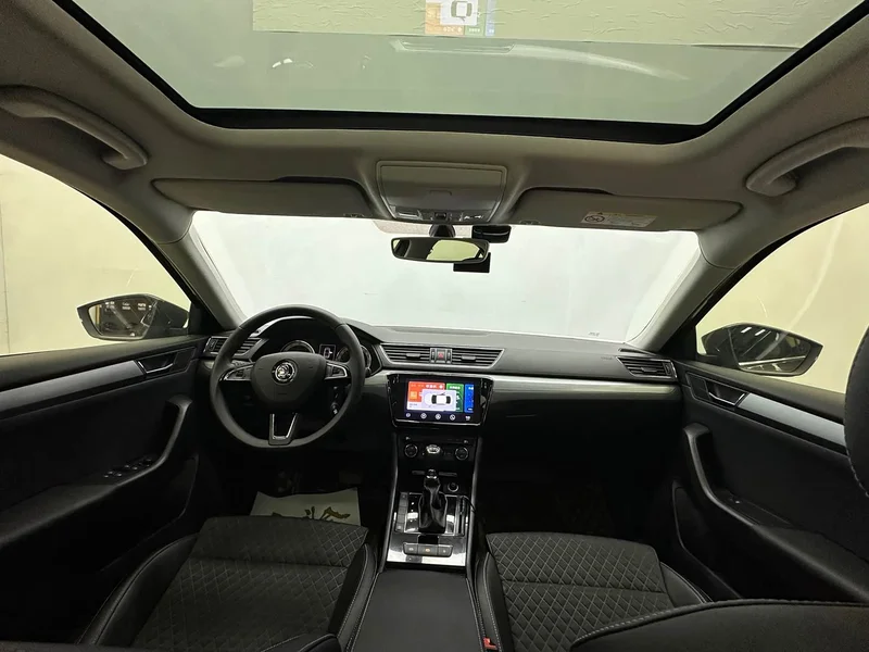 Skoda Superb — фото 14
