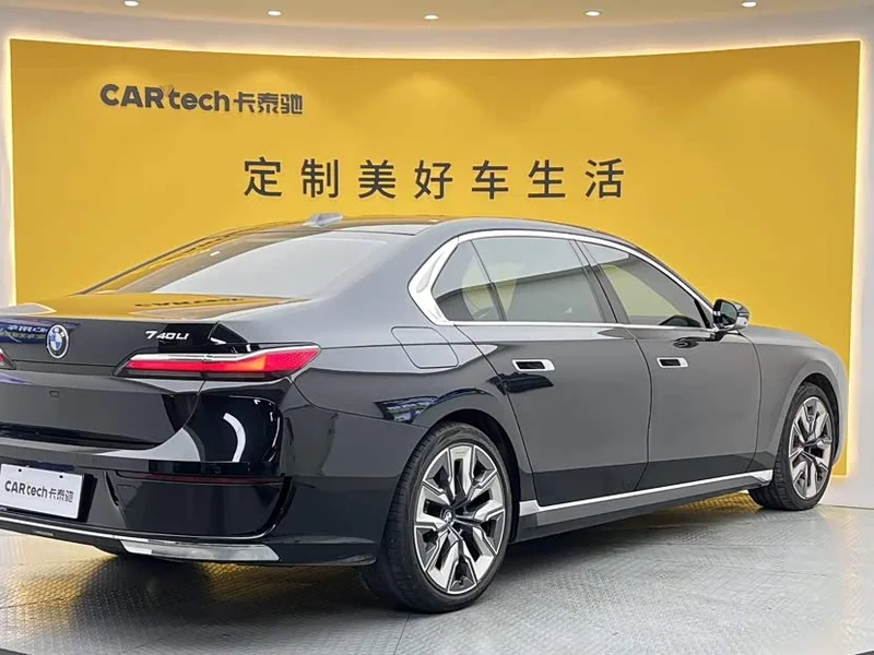 BMW 7-Series — фото 3