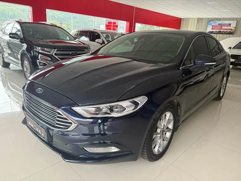 Ford Mondeo — фото 1