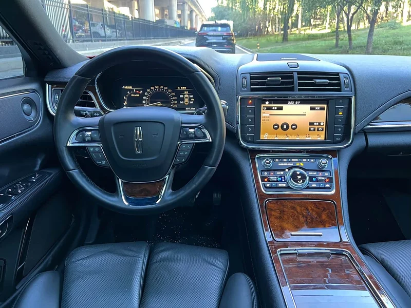 Lincoln Continental — фото 15