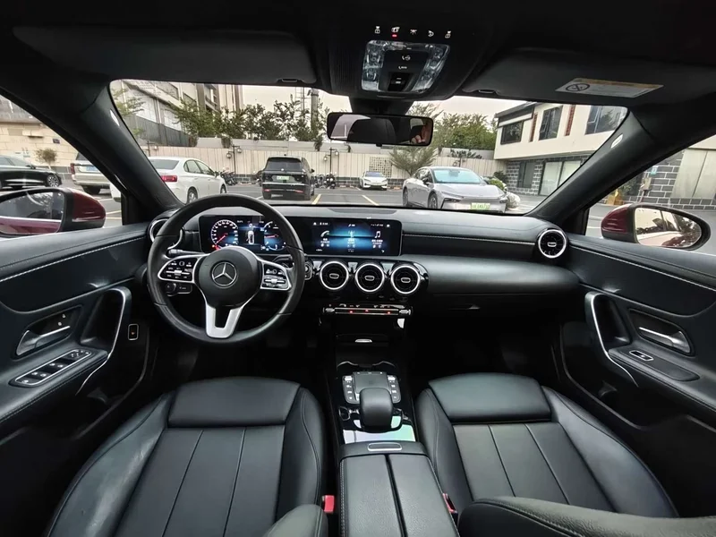 Mercedes-Benz A-Class — фото 11