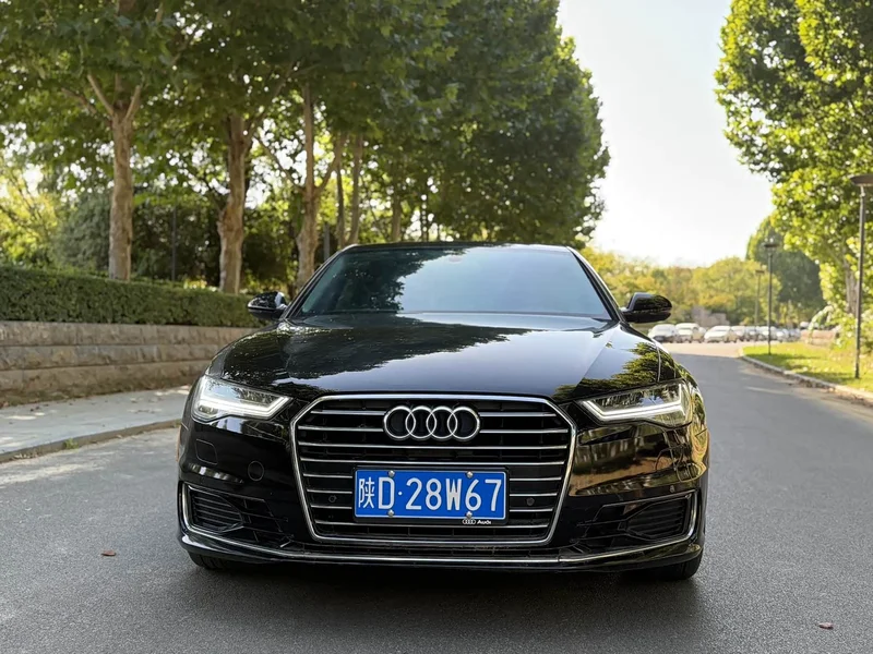 Audi A6L — фото 2
