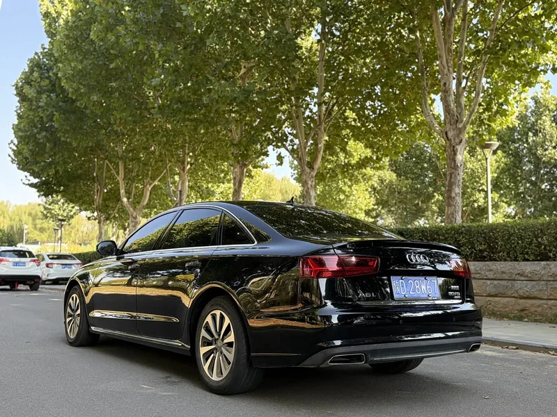 Audi A6L — фото 7