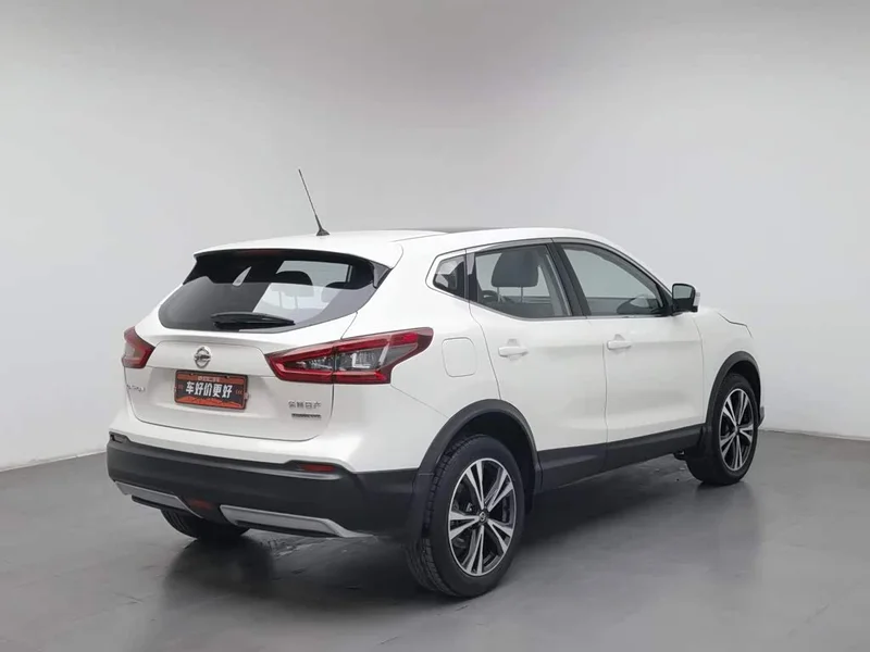Nissan Qashqai — фото 2