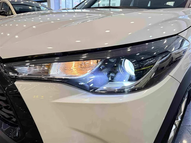 Toyota Corolla Cross — фото 12