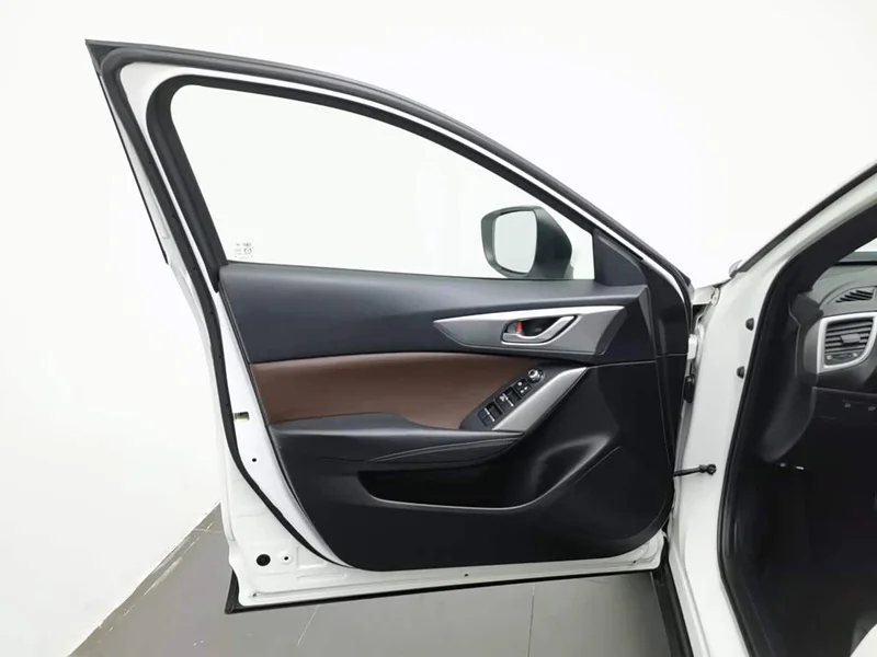 Mazda CX-4 — фото 8