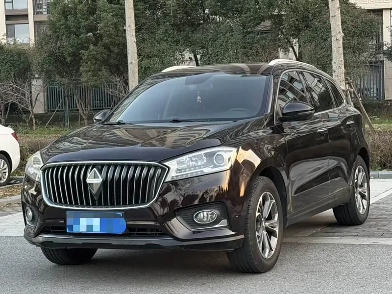 Borgward BX7 — фото 1