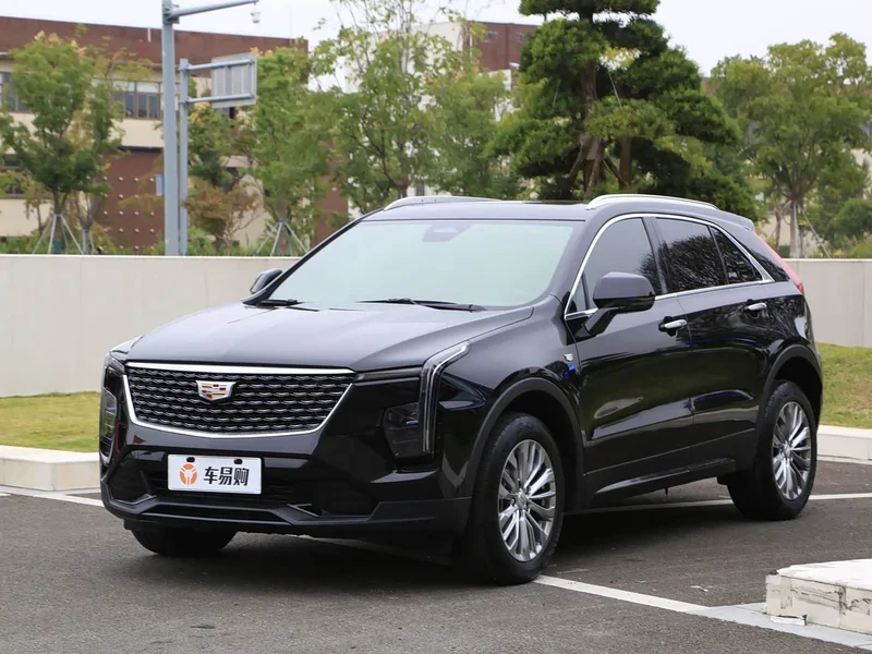 Cadillac XT4 — фото 1