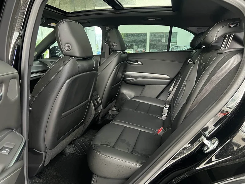 Cadillac XT4 — фото 15