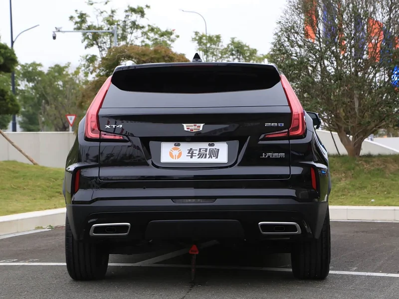 Cadillac XT4 — фото 20