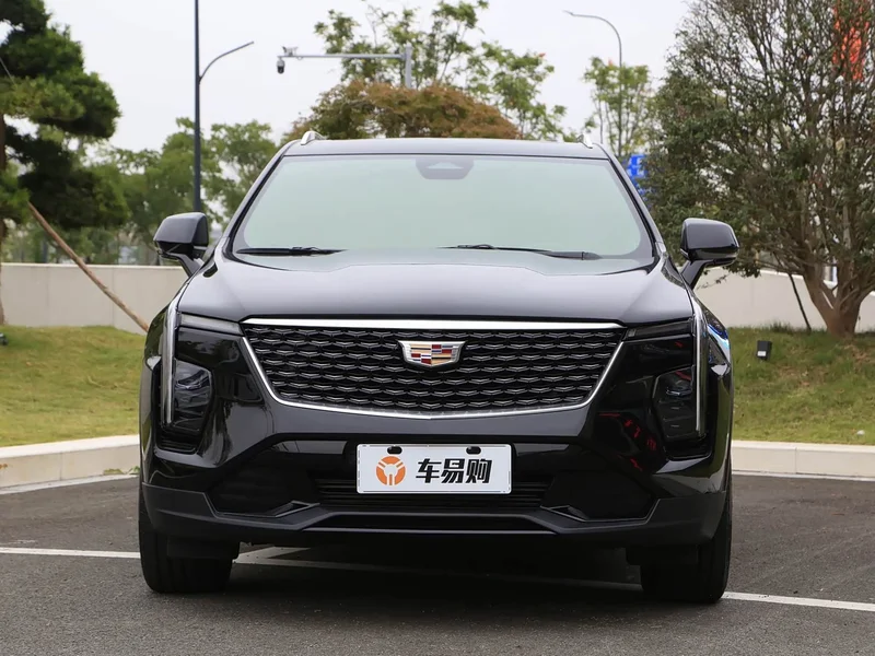 Cadillac XT4 — фото 2