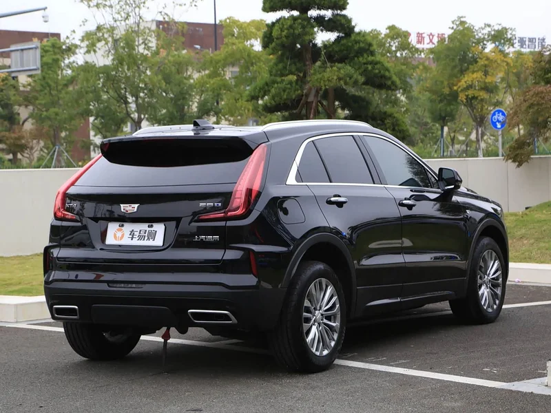 Cadillac XT4 — фото 21