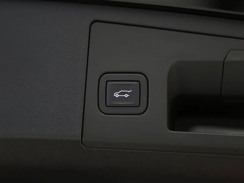 Cadillac XT4 — фото 9