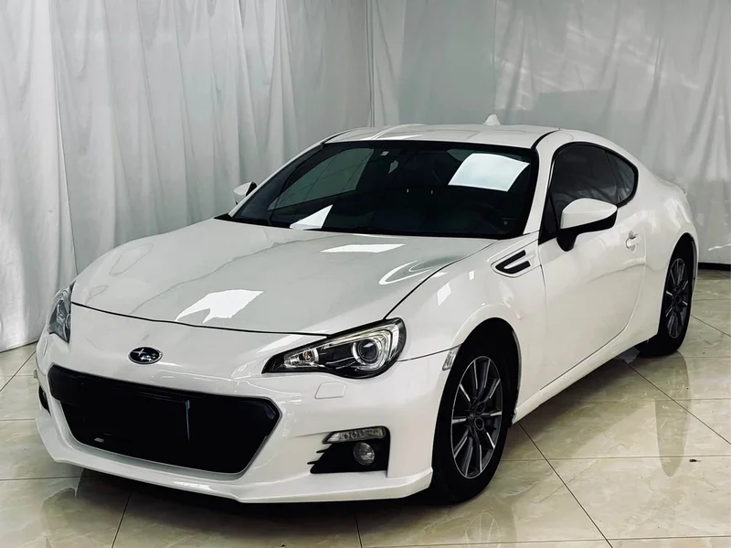 Subaru BRZ — фото 1