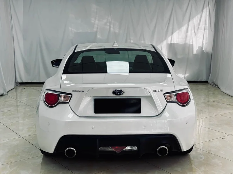 Subaru BRZ — фото 5